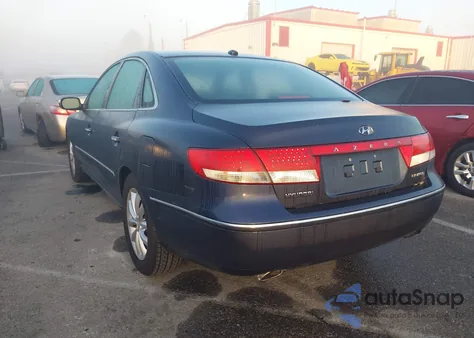 2008 Hyundai Azera Limited z USA, uszkodzony, nr VIN KMHFC46F08A285711